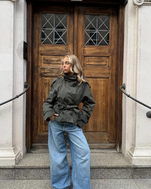 Alzea | Cropped Trench Coat with Belt