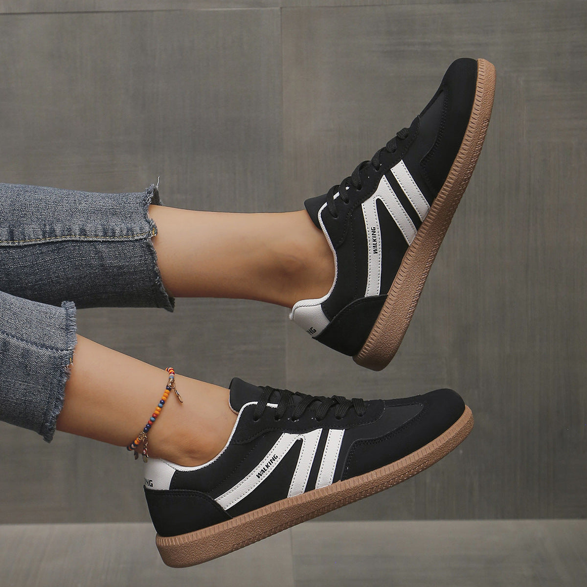Deliza | Comfort Trainers