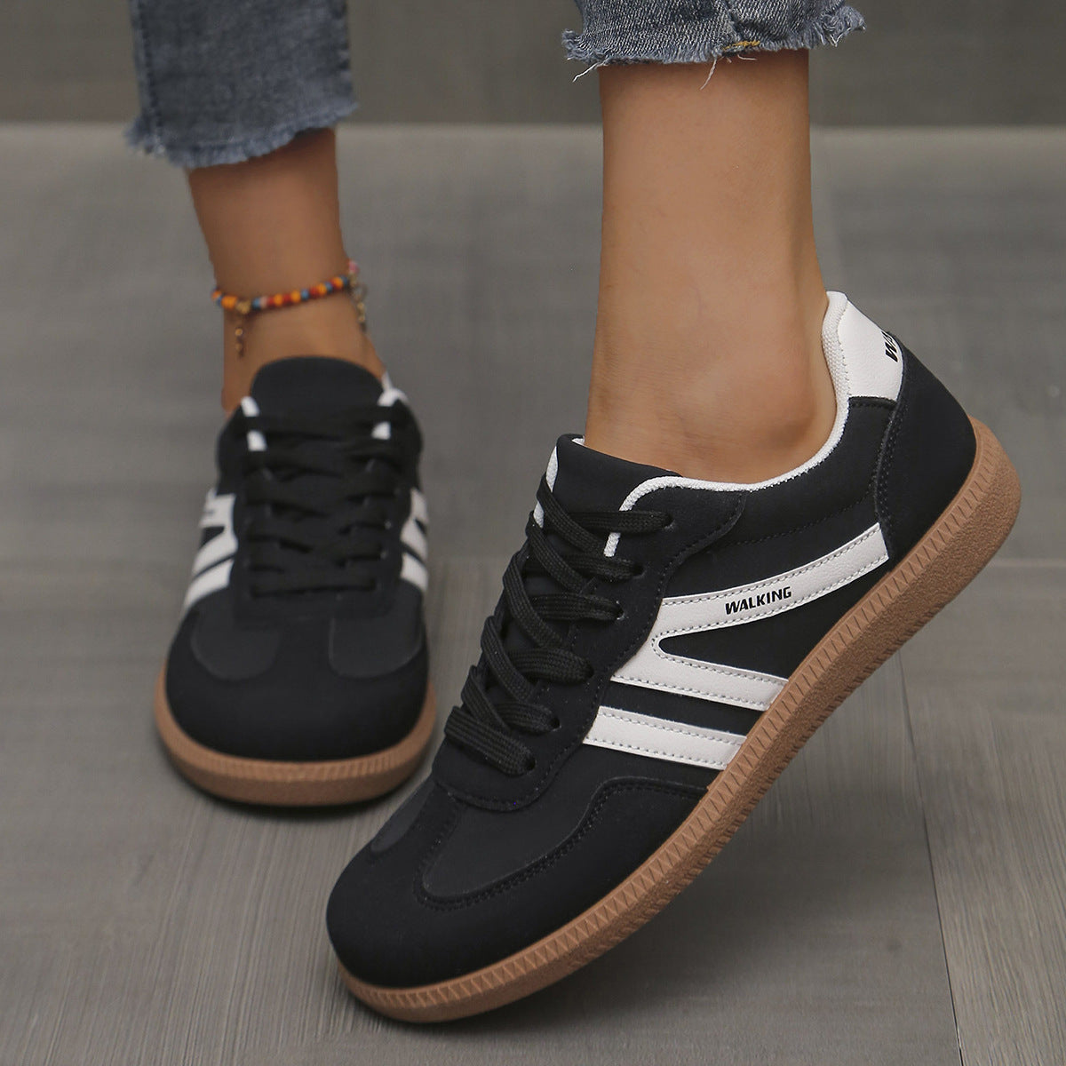 Deliza | Comfort Trainers